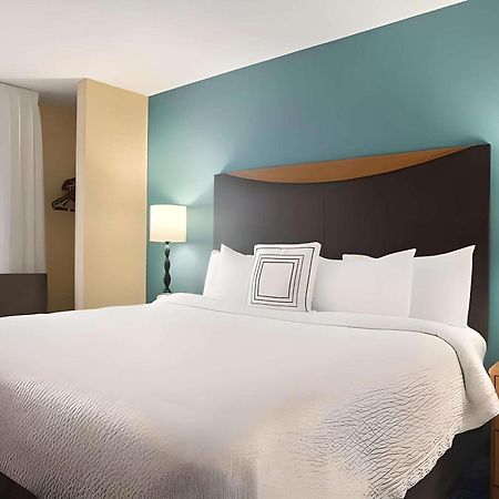 Dubuque Inn & Suites Eksteriør billede