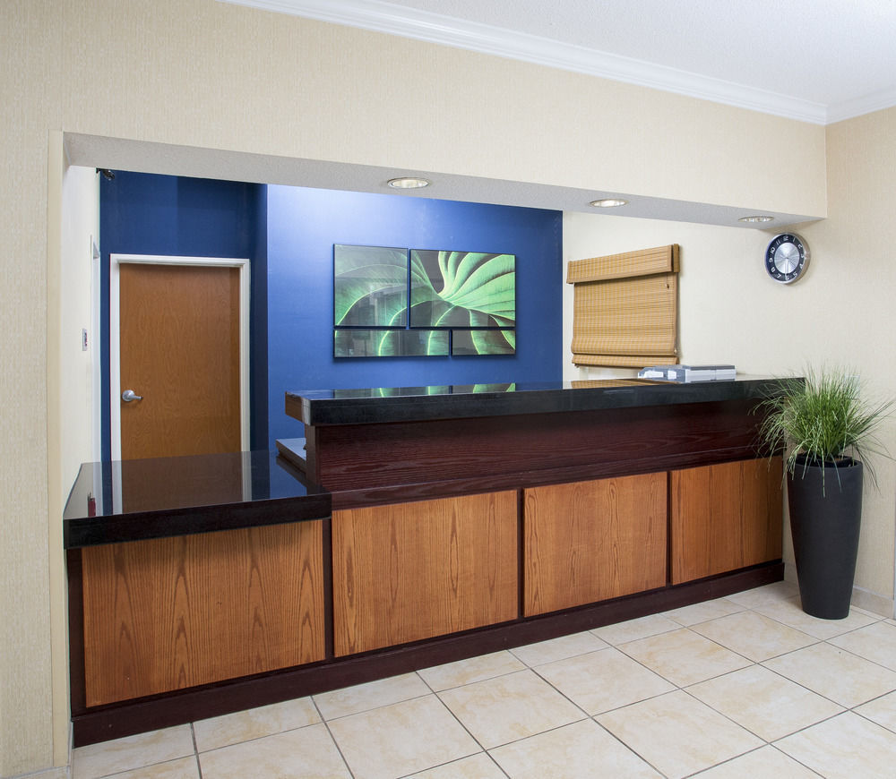 Dubuque Inn & Suites Eksteriør billede